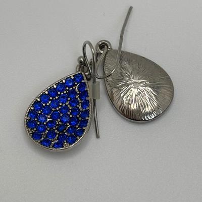 LOT 104: Beaded Necklace Collection Featuring an Art Glass Pendant along with 2 Pair of Dangle Earrings