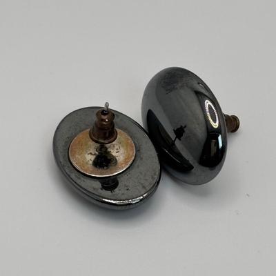 LOT 105: Abalone Panel Stretch Bracelet, Hematite Necklace & Earring Set, Freshwater Peal & Beaded Necklace & Premier Design...