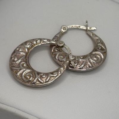 LOT 108: Sterling Silver 18" Rope Chain Necklace with a Carnelian/Reddish Brown Stone Pendant & 2 Pair of Sterling Silver Hoop...