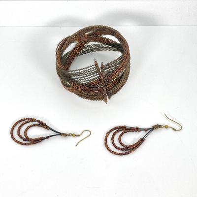 LOT 109: Fashion Jewelry Collection - Choker Necklace, Beaded Cuff Bracelet and Dangle Earrings with Leather "Liquid" Key Chain