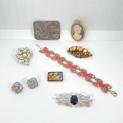 LOT 110: Vintage Jewelry Collection - Cameo Brooch, Premier and Regency Pins and More