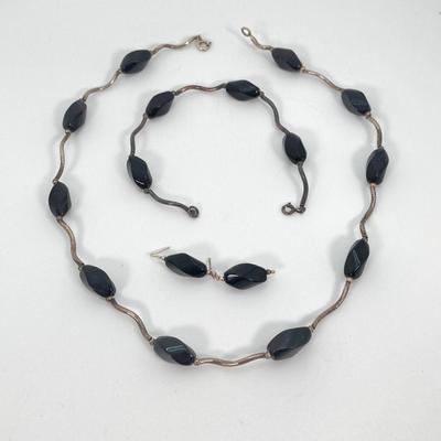 LOT 112: Fashion Jewelry Collection - Necklaces, Bracelets and Earrings