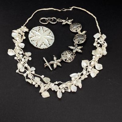 LOT 113: Beautiful Fashion Jewelry Collection - Colorful / Bejeweled and More