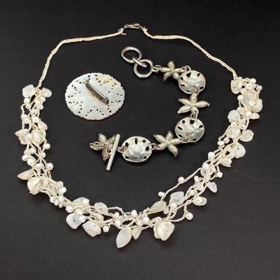 LOT 113: Beautiful Fashion Jewelry Collection - Colorful / Bejeweled and More