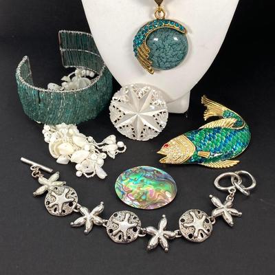 LOT 113: Beautiful Fashion Jewelry Collection - Colorful / Bejeweled and More