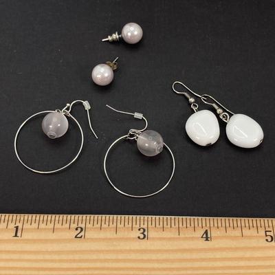 LOT 116: Silver Tone Fashion Jewelry - Necklaces and Earrings