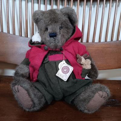 LOT 121: Vintage Composite Doll with Boyd's Bears