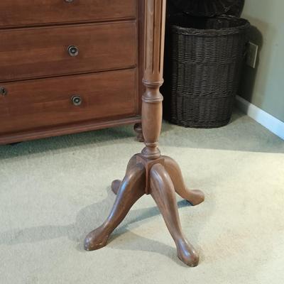 LOT 130: Vintage Coat and Hat Rack