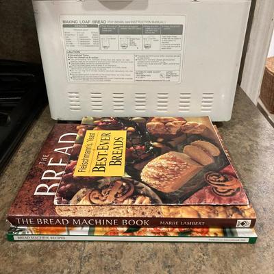 LOT 207: Hitachi Bread Making Machine HB-B101 with Collection of Cook Books