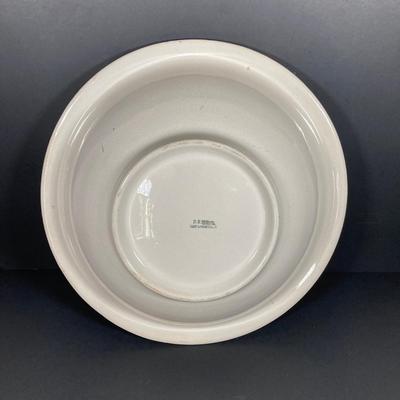 LOT 211: Vintage D.E. McNicol East Liverpool, O. Pitcher Wash Basin Set with Johnson Bros England Royal Ironstone China Chamber Pot