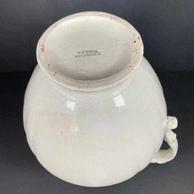 LOT 211: Vintage D.E. McNicol East Liverpool, O. Pitcher Wash Basin Set with Johnson Bros England Royal Ironstone China Chamber Pot