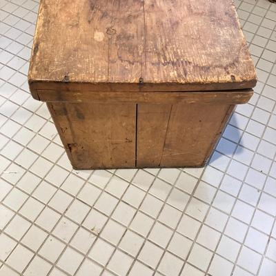 LOT 213: Vintage Primative Wooden Bowl, Collection of Baskets and Wooden Storage Box