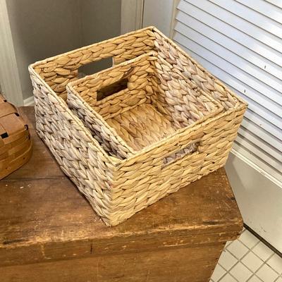 LOT 213: Vintage Primative Wooden Bowl, Collection of Baskets and Wooden Storage Box