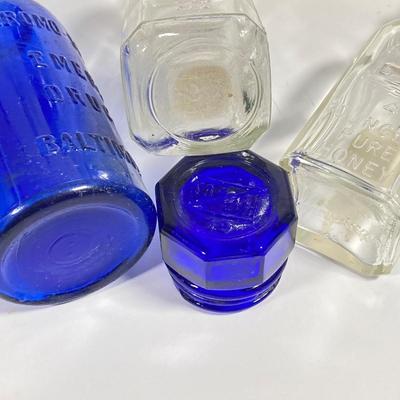 LOT 215: Collection of Vintage / Antique Glass Bottles