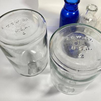 LOT 215: Collection of Vintage / Antique Glass Bottles