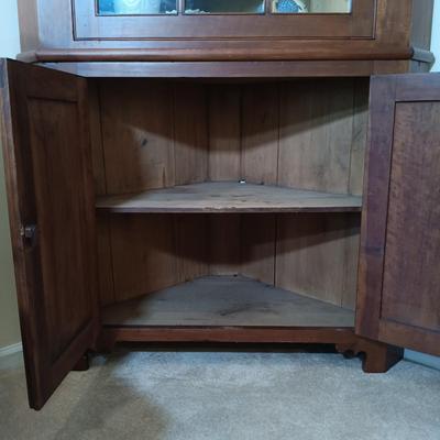 LOT 220: Antique Corner Hutch