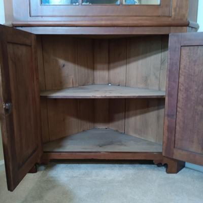 LOT 220: Antique Corner Hutch