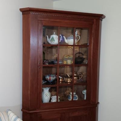 LOT 220: Antique Corner Hutch