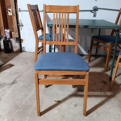 LOT 229: Set of (4) Stakmore Co. Folding Chairs with an Ames Brand Card Table
