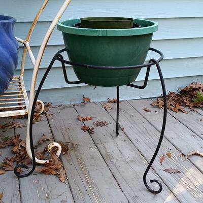 LOT 230: Garden Collection- York Pottery, Haeger Pottery, Vaserie Italian Terra Cotta & More