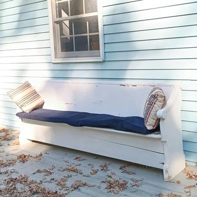 LOT 231: Outdoor Painted Wooden Porch Pew