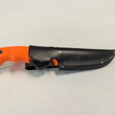 CUTCO Model 5718 Orange Drop Point Knife w/ Double-D Serrated Edge Blade w/ Leather Sheath