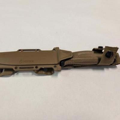Gerber Gear StrongArm - Fixed-Blade Camping & Hunting Knife w/ Sheath