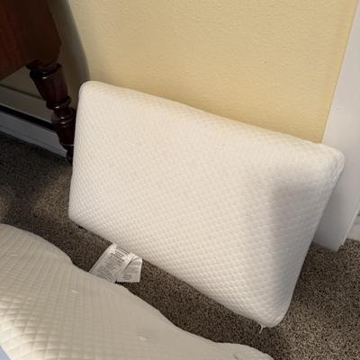 MB7-Pillows