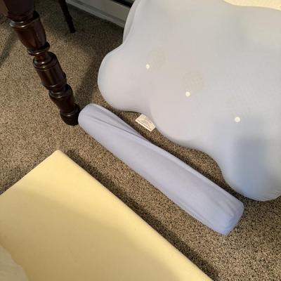 MB7-Pillows