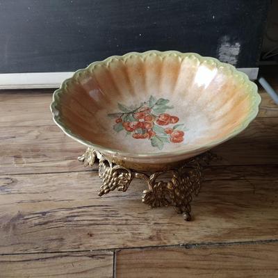 Fruit Bowl on Grapevine Brass Stand
