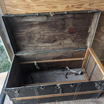 Antique steam trunk - crouch and Fitzgerald, pat date is May 4 1909