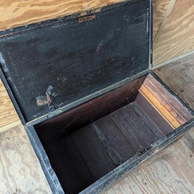 Wooden box with lid-furniture project