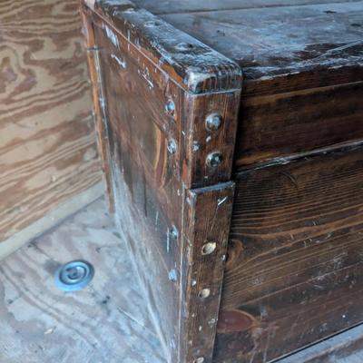 Wooden box bench with lid