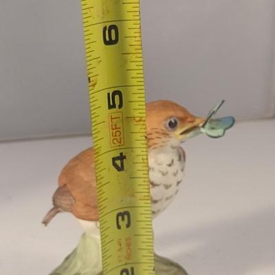 Sale Photo Thumbnail #636: Boehm 'Baby Wood Thrush' Bird Figurine- Approx 4 3/4" Tall