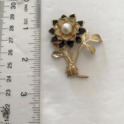 Sale Photo Thumbnail #48: Vintage, flower, goldtone brooch please see attached photos