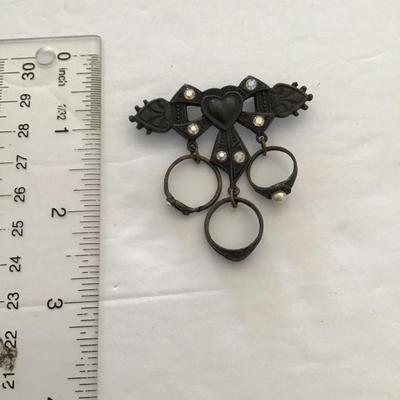 Sale Photo Thumbnail #51: Vintage brooch with dangling rings please see attached photos