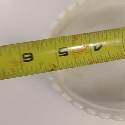 Sale Photo Thumbnail #677: Milk Glass Nesting Hen- Approx 5 3/8" Wide