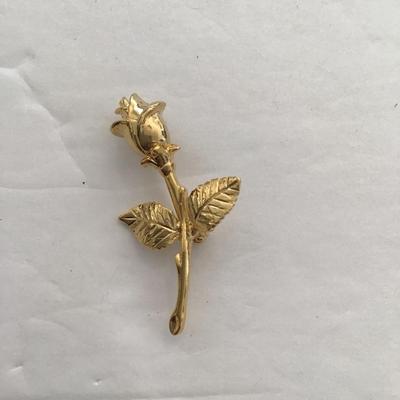 Sale Photo Thumbnail #66: Petite gold brooch. Please see attached photos.