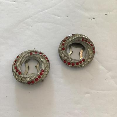Sale Photo Thumbnail #103: vintage Silvertone shoe clips please see attached photos