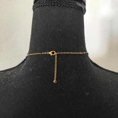Vintage articulating, gold tone, fish pendant on gold tone, chain necklace