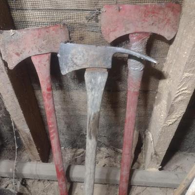 Collection of Axes Various Sizes and Head Shapes