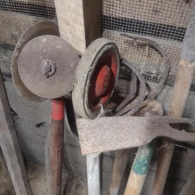 Collection of Garden Hand Tools Various Sizes and Head Shapes