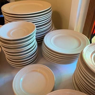 Sale Photo Thumbnail #183: Shenango China Set   USA
Approximately 65 Pieces