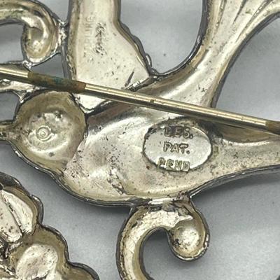 LOT 5: Sterling Silver Pins / Brooches - 27.1 Grams