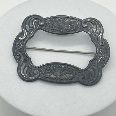 LOT 5: Sterling Silver Pins / Brooches - 27.1 Grams
