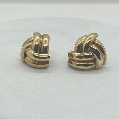 LOT 9: 14K Yellow Gold Pierced Earrings - 2.3 Grams