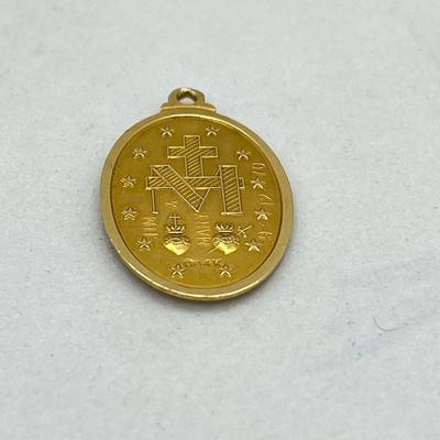LOT 16: 14K Yellow Gold Catholic Virgin Mary Pendant - 3.5 Grams
