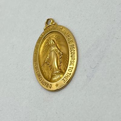 LOT 16: 14K Yellow Gold Catholic Virgin Mary Pendant - 3.5 Grams