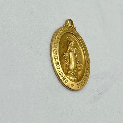 LOT 16: 14K Yellow Gold Catholic Virgin Mary Pendant - 3.5 Grams