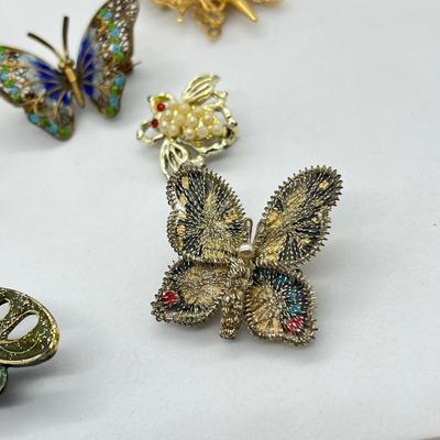 LOT 19: Butterfly, Dragonfly and Bumblebee Vintage Brooches/Pins - One is marked 800 Silver
